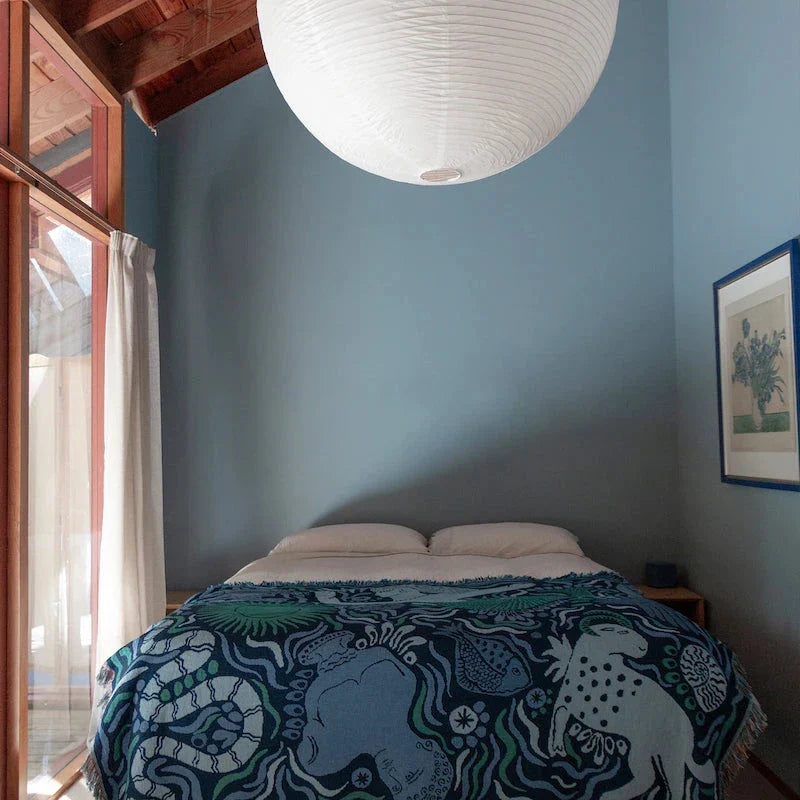 Mythos Throw