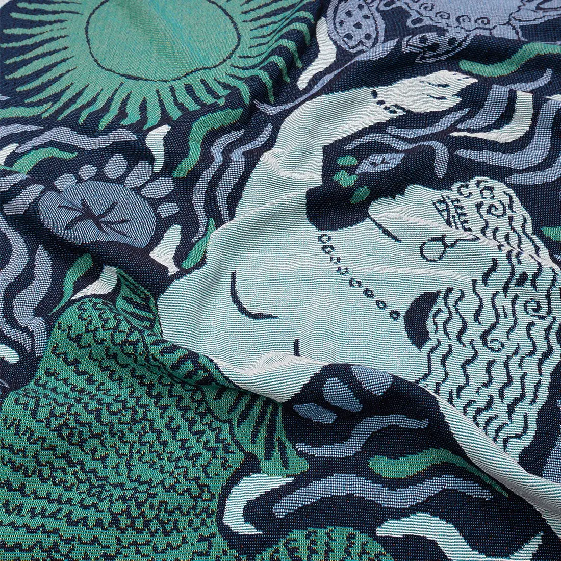 Mythos Throw