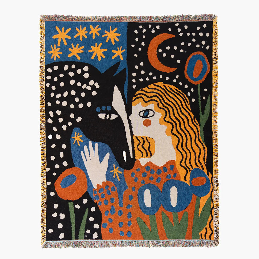 Alma Throw